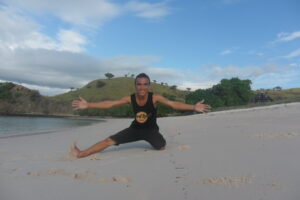 Pink Beach, Pujaan Para Penggemar Snorkeling