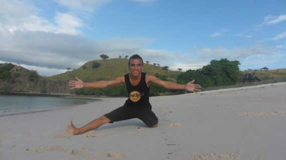 Pink Beach, Pujaan Para Penggemar Snorkeling